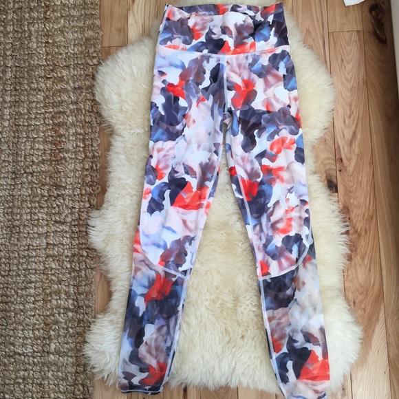 Fabletics Stella Floral Mesh High Rise Leggings - Picture 3 of 10